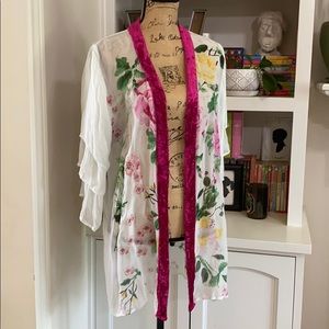 Soft surroundings Keiko kimono embroidery roses